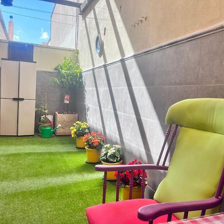 그라나다 Casa Ideal Familias Y Grupos Con Balcones Exterior Soleada Patios Cerca Alhambra, Sierra Nevada, Rio Genil, Lancha Del Genil, Parque Llano Y Reloj Del Sol Con Barbacoas, Campo De Futbol, Circuito Gimnasia 아파트 외부 사진