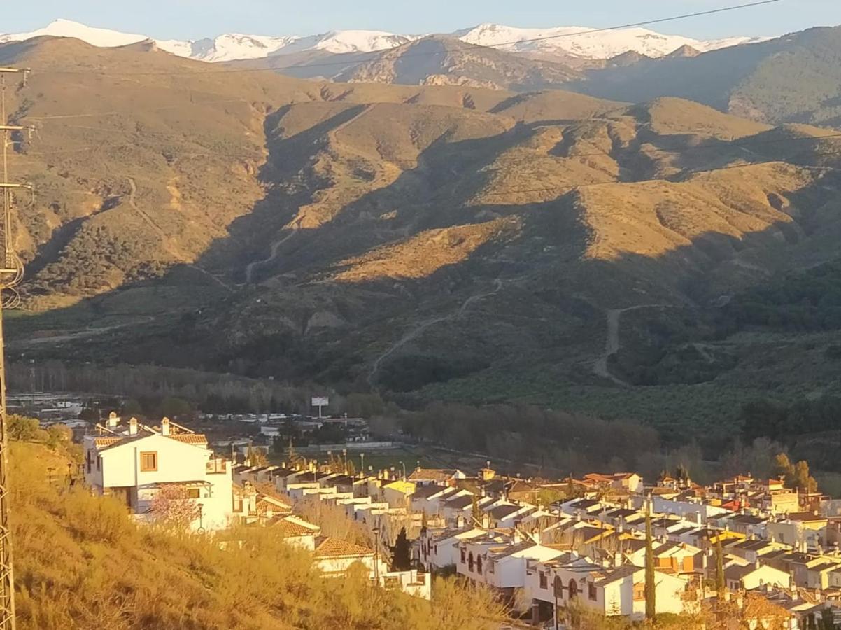 그라나다 Casa Ideal Familias Y Grupos Con Balcones Exterior Soleada Patios Cerca Alhambra, Sierra Nevada, Rio Genil, Lancha Del Genil, Parque Llano Y Reloj Del Sol Con Barbacoas, Campo De Futbol, Circuito Gimnasia 아파트 외부 사진