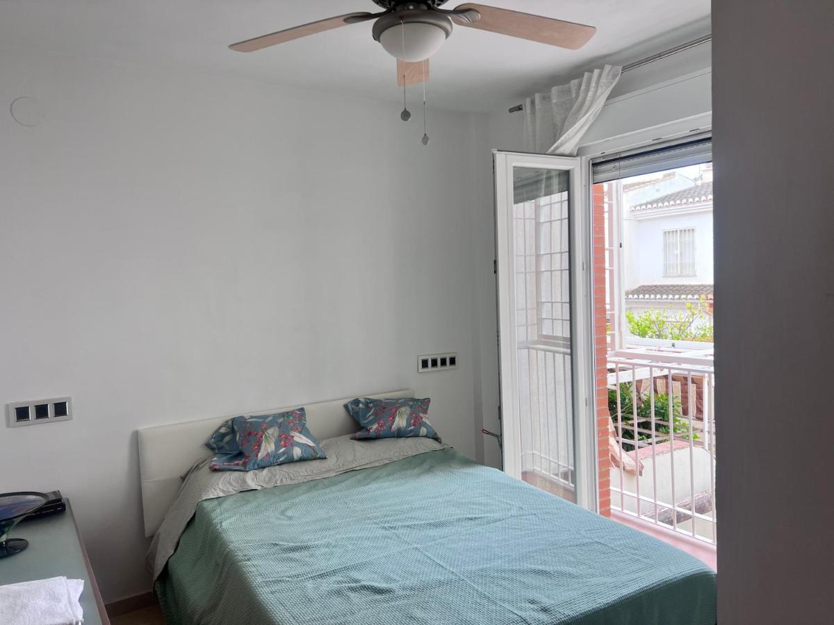 그라나다 Casa Ideal Familias Y Grupos Con Balcones Exterior Soleada Patios Cerca Alhambra, Sierra Nevada, Rio Genil, Lancha Del Genil, Parque Llano Y Reloj Del Sol Con Barbacoas, Campo De Futbol, Circuito Gimnasia 아파트 외부 사진