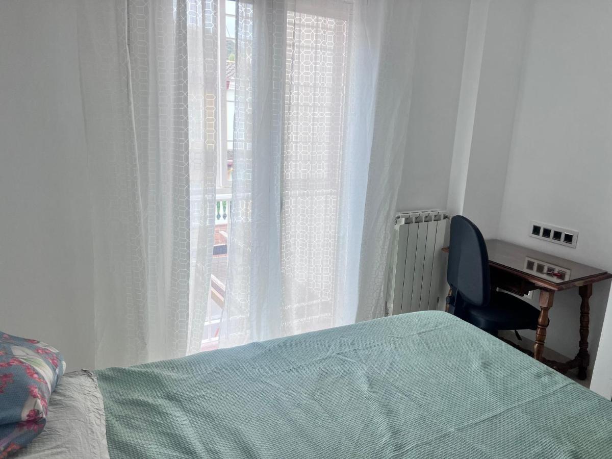그라나다 Casa Ideal Familias Y Grupos Con Balcones Exterior Soleada Patios Cerca Alhambra, Sierra Nevada, Rio Genil, Lancha Del Genil, Parque Llano Y Reloj Del Sol Con Barbacoas, Campo De Futbol, Circuito Gimnasia 아파트 외부 사진