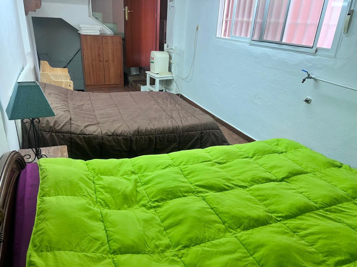 그라나다 Casa Ideal Familias Y Grupos Con Balcones Exterior Soleada Patios Cerca Alhambra, Sierra Nevada, Rio Genil, Lancha Del Genil, Parque Llano Y Reloj Del Sol Con Barbacoas, Campo De Futbol, Circuito Gimnasia 아파트 외부 사진
