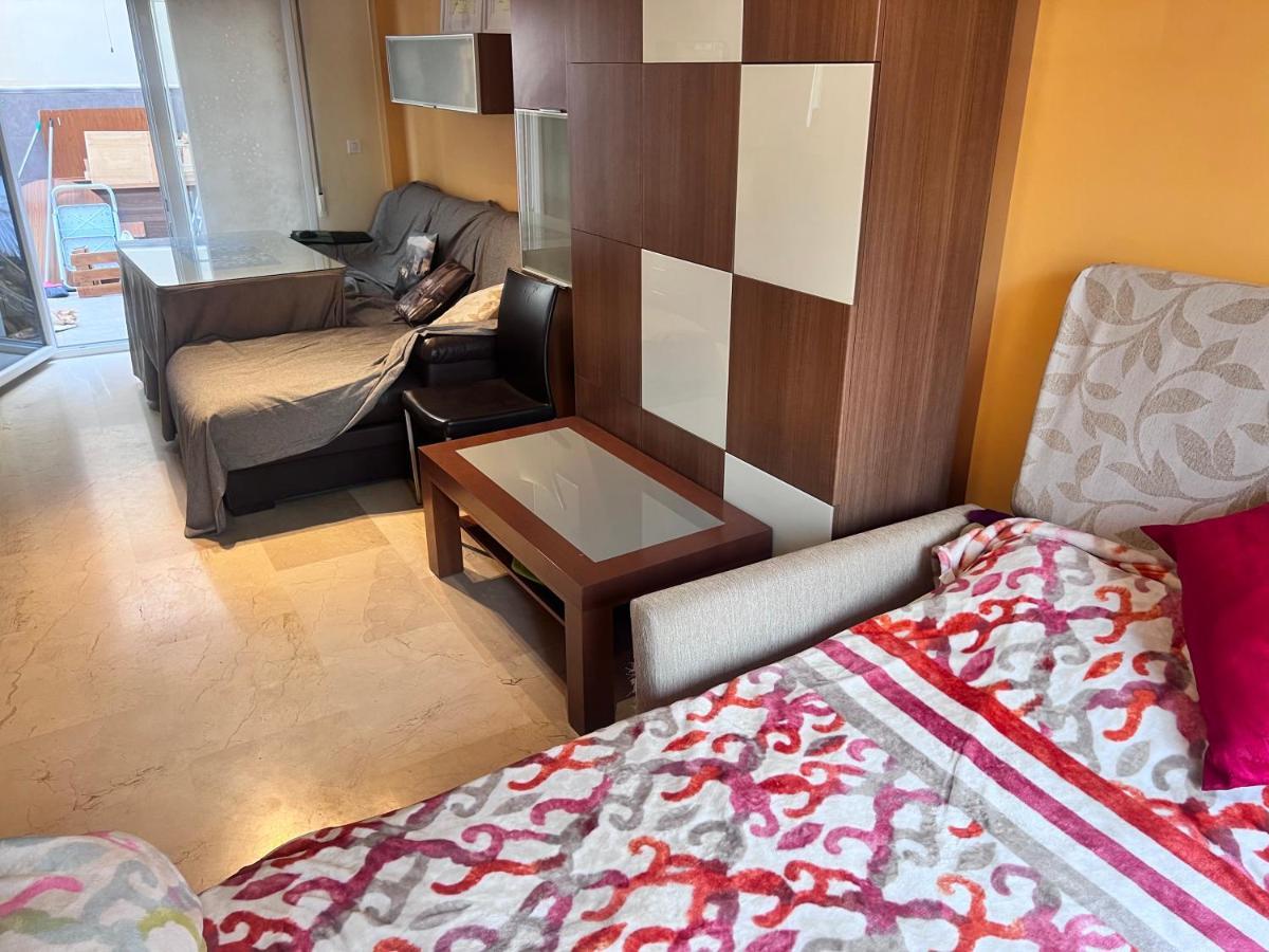 그라나다 Casa Ideal Familias Y Grupos Con Balcones Exterior Soleada Patios Cerca Alhambra, Sierra Nevada, Rio Genil, Lancha Del Genil, Parque Llano Y Reloj Del Sol Con Barbacoas, Campo De Futbol, Circuito Gimnasia 아파트 외부 사진