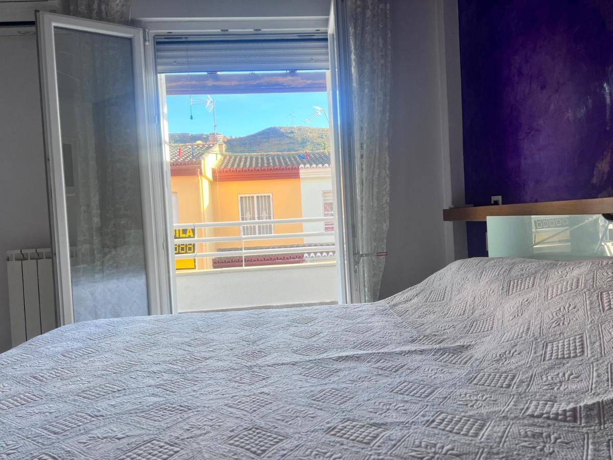 그라나다 Casa Ideal Familias Y Grupos Con Balcones Exterior Soleada Patios Cerca Alhambra, Sierra Nevada, Rio Genil, Lancha Del Genil, Parque Llano Y Reloj Del Sol Con Barbacoas, Campo De Futbol, Circuito Gimnasia 아파트 외부 사진