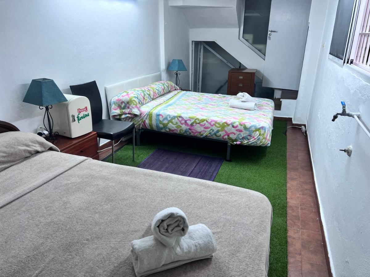 그라나다 Casa Ideal Familias Y Grupos Con Balcones Exterior Soleada Patios Cerca Alhambra, Sierra Nevada, Rio Genil, Lancha Del Genil, Parque Llano Y Reloj Del Sol Con Barbacoas, Campo De Futbol, Circuito Gimnasia 아파트 외부 사진